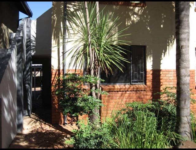 0 BEDROOM APARTMENT FOR SALE IN PHILIP NEL PARK
